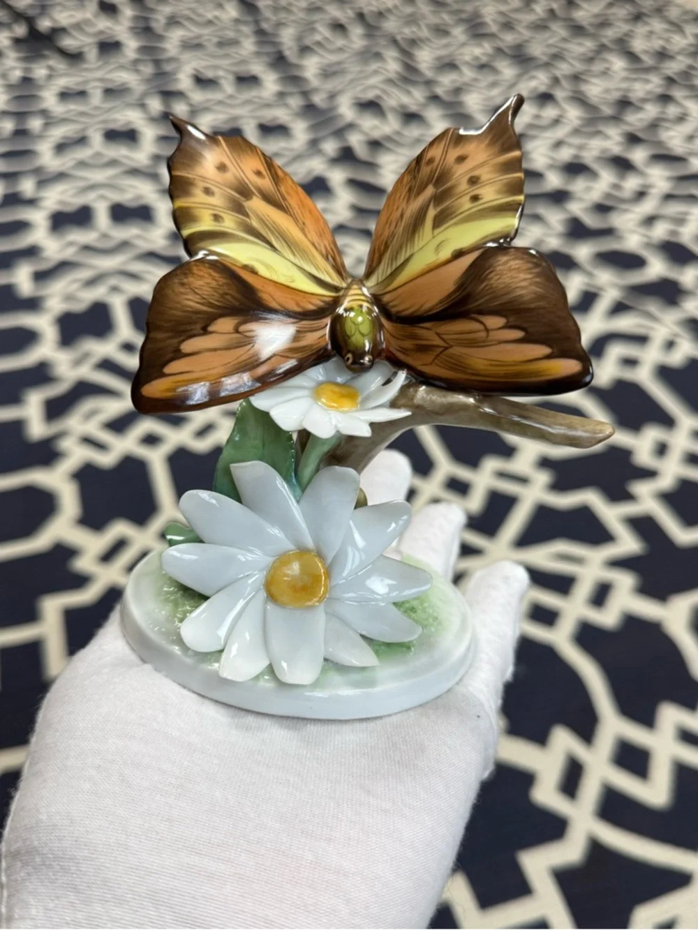 Herend Hungary Handpainted Porcelain Butterfly & Daisy Figurine Floral Vintage